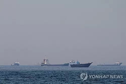 국제유가 호르무즈 긴장 속 나흘째 급등…브렌트유 105달러 넘어