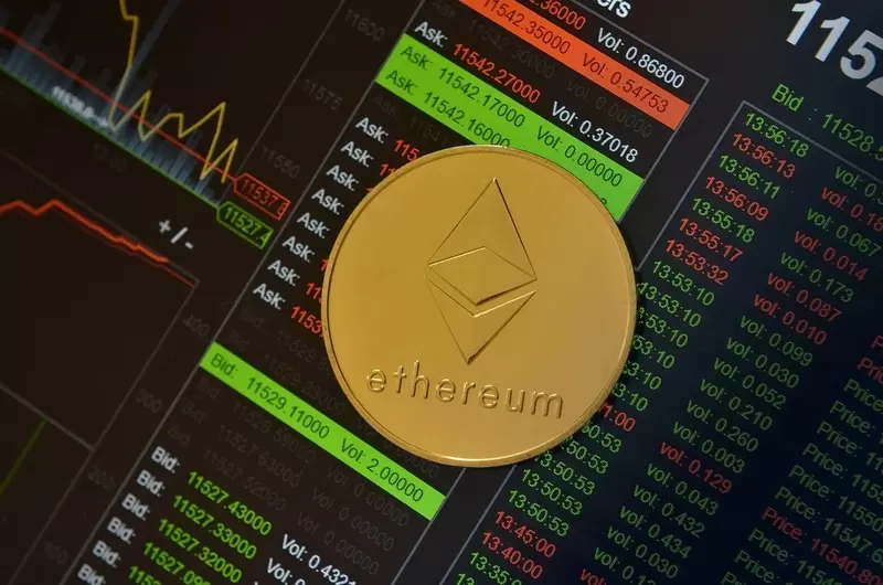 이더리움(ETH), 부테린 계획 하나로 레이어2 전략 시동...'5,000달러' 재도전